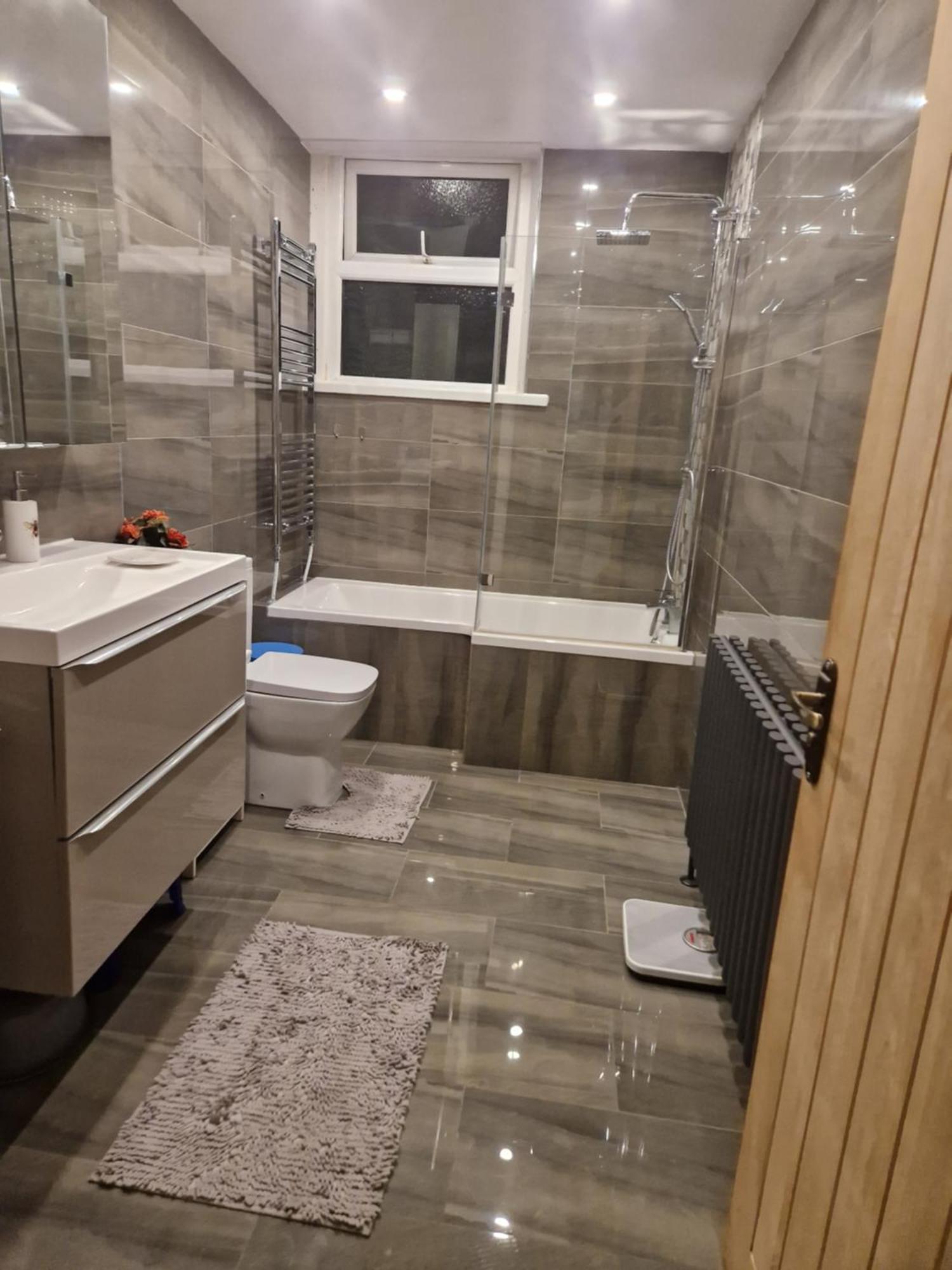 Kayumba Properties Ltd Leeds  Esterno foto