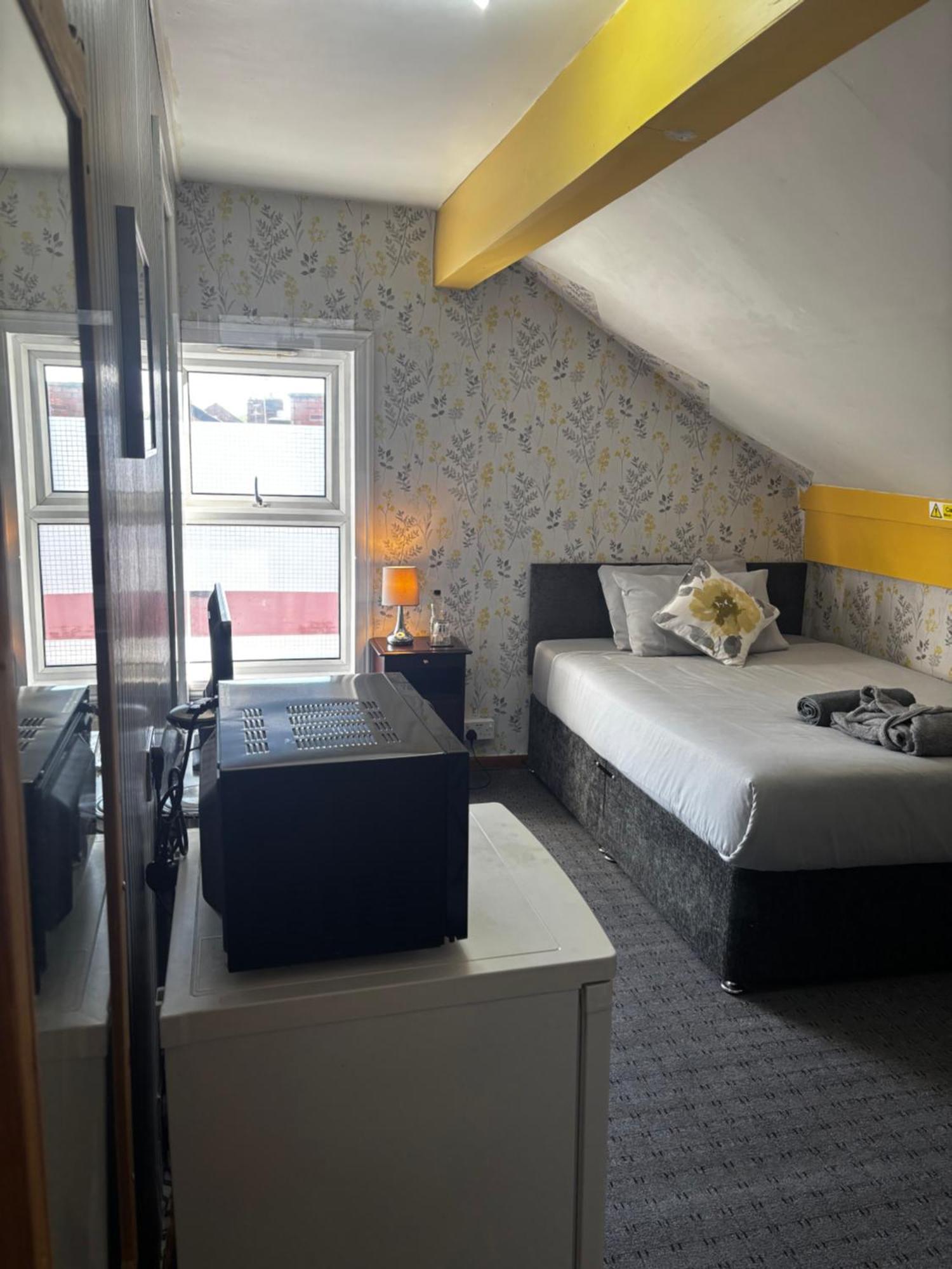 Kayumba Properties Ltd Leeds  Esterno foto