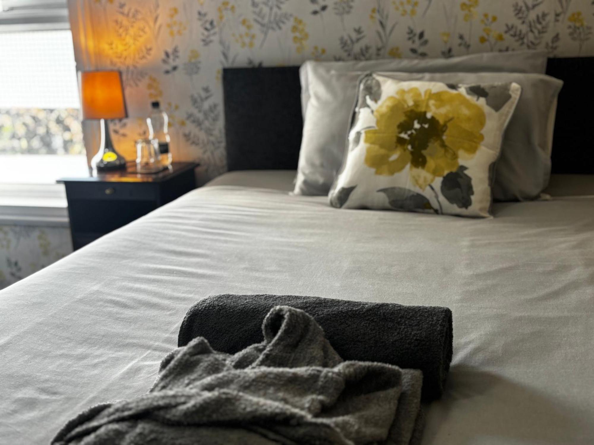 Kayumba Properties Ltd Leeds  Esterno foto